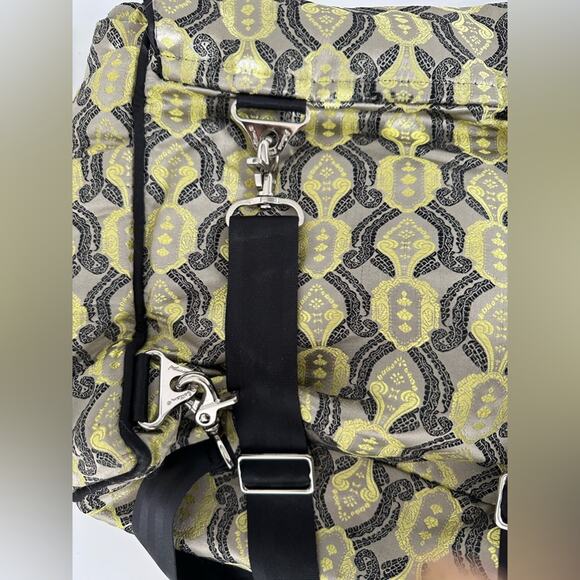 Petunia pickle bottom diaper bag. - Picture 3 of 7